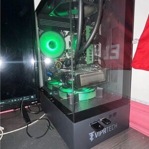 Black and Green Single Board Computer